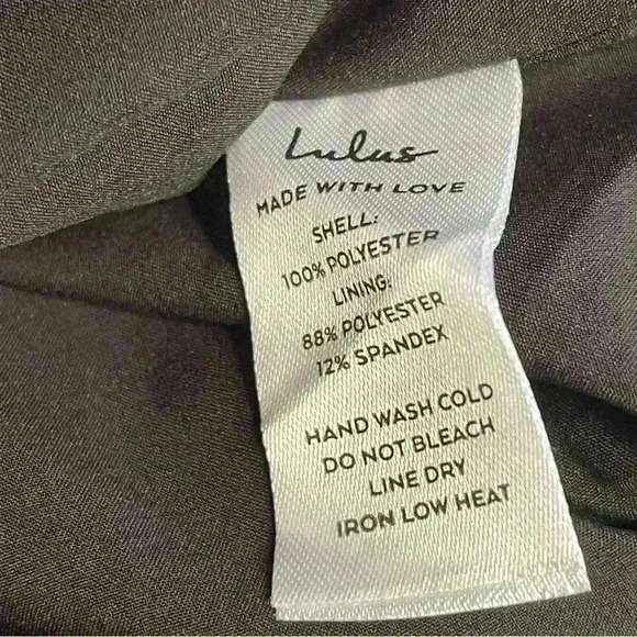 Lulus Balloon Sheer Sleeve Mock Wrap Top Black “Wrapped In Blooms” Size Large - Picture 9 of 10